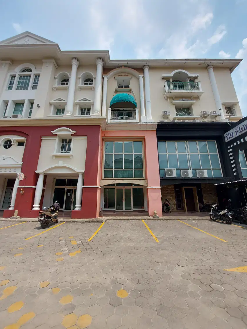 HOT SALE  TURUN HARGA  DIJUAL RUKO SEMI FURNISH PRIVARE LIFT BASEMENT