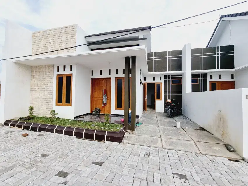 Rumah Hunian Cluster Gress Ready Gedongan Colomadu