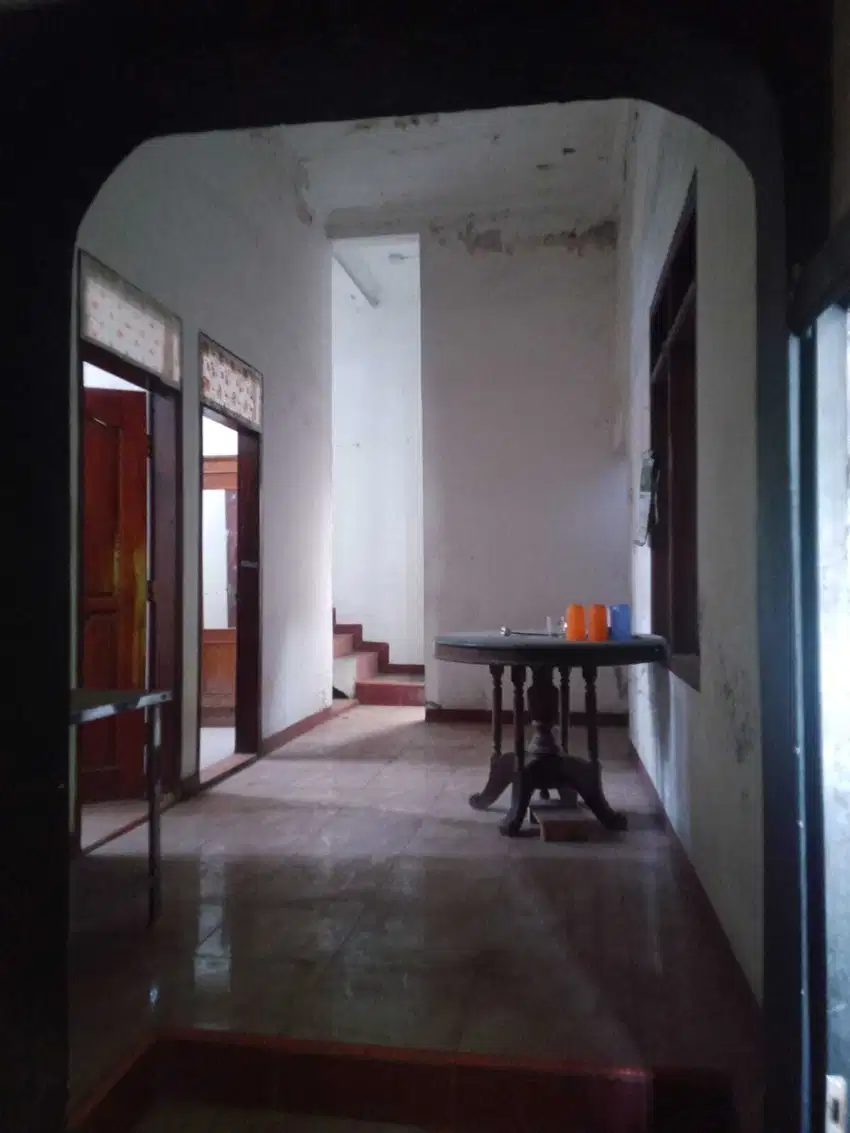 Di jual rumah dan bisa 2 ruko lokasi depan exit toll kaliwungu