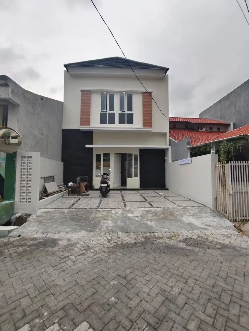 Rumah ready Medayu Sentosa Surabaya Timur, hanya 1 Man saja