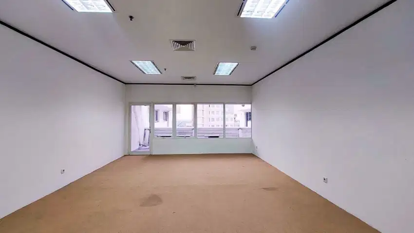 Sewa Kantor Semi furnish Intiland Tower Surabaya pusat 6 Juta-An (43m)