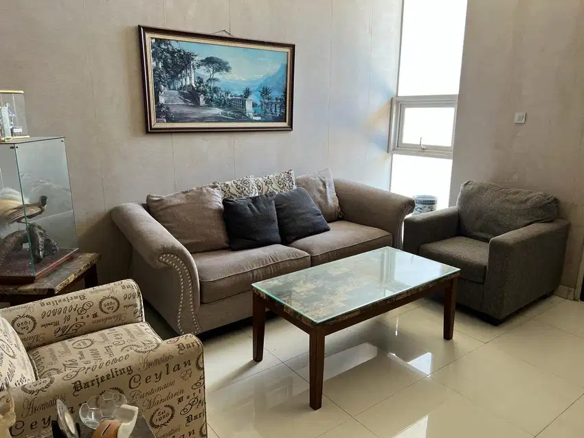 Dijual cepat Luxury House Semi Furnish di Buah Batu Regency