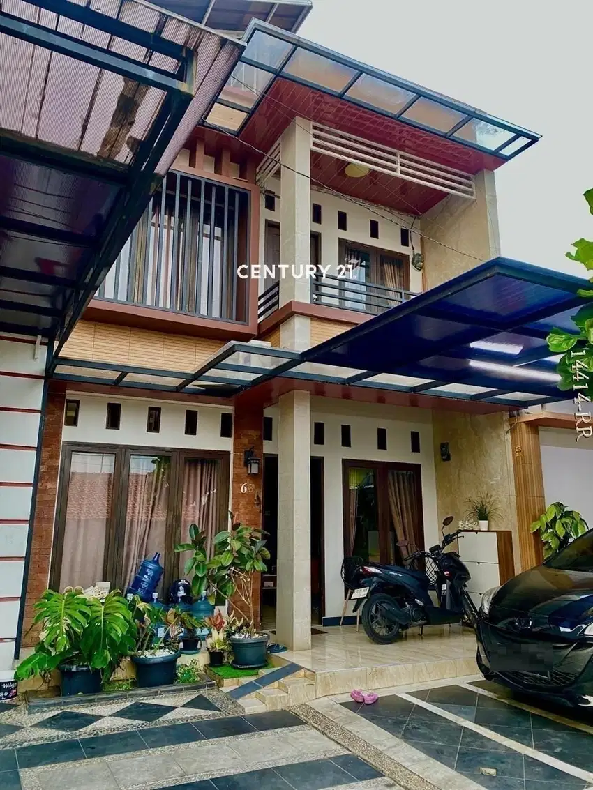 Rumah Rapi  2  Tingkat Terawat Dekat UIN Legoso Pisangan