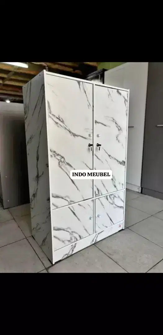 Lemari pakaian kayu 2pintu , cocok untuk anak kost, dll