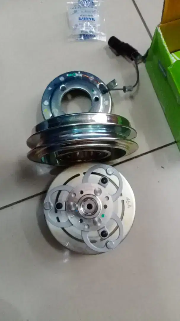 Magnet claut Pajero 2,5 Valeo