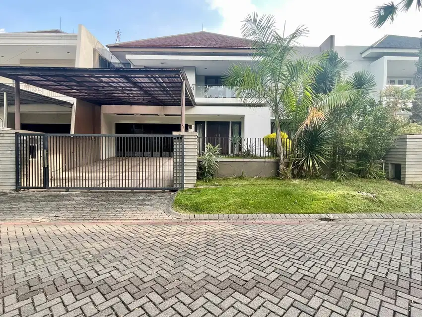 Rumah Modern Minimalis Graha Famili Blok Favorit Elite Surabaya Barat