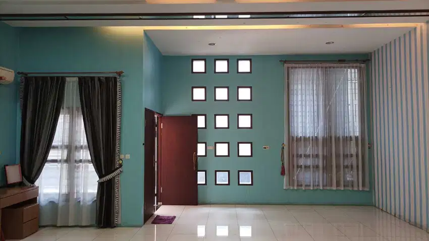 Villa Komplek Taman Polonia 1
