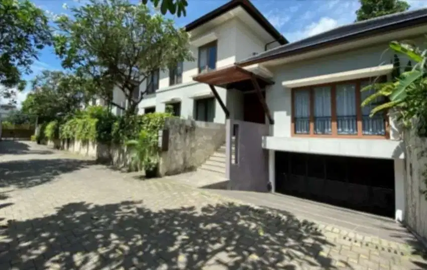 Rumah Mewah Kemang Jakarta Selatan