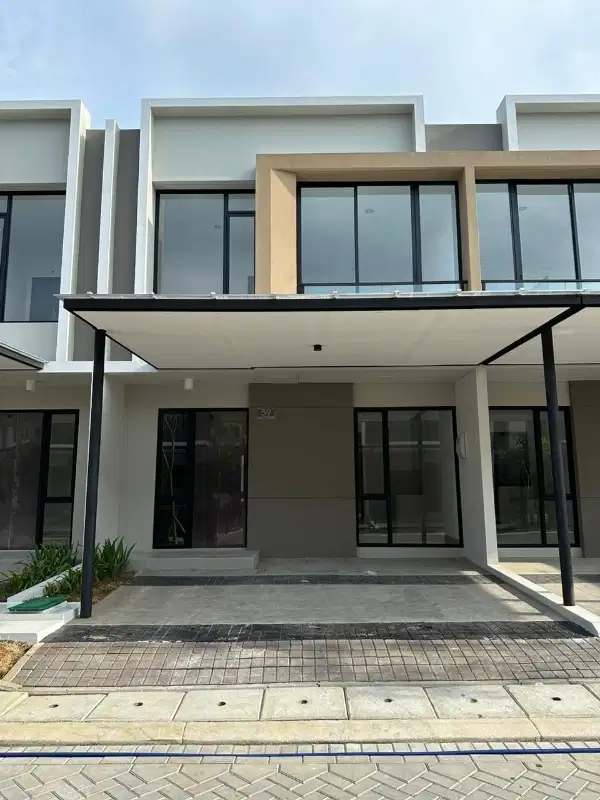 Disewakan Murah Rumah uk. 6x10 PIK 2 Extension Kosongan Tahunan