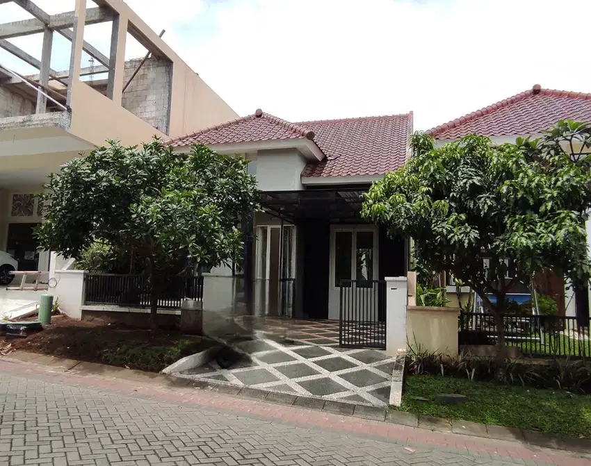 Rumah Terawat Bagus di Villa Puncak Tidar Malang