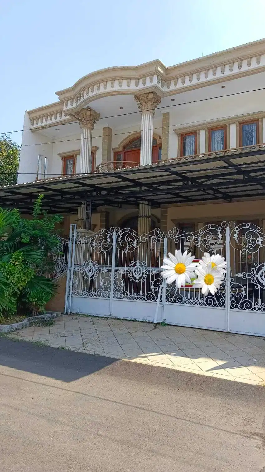 Disewakan Rumah Cantik Dalam Cluster di Kota Harapan Indah Bekasi