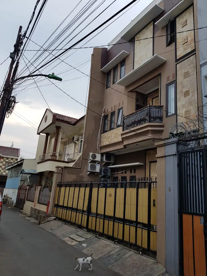Rumah 4 Lt Siap Huni Lokasi Strategis Di Rawamangun Jkt Timur