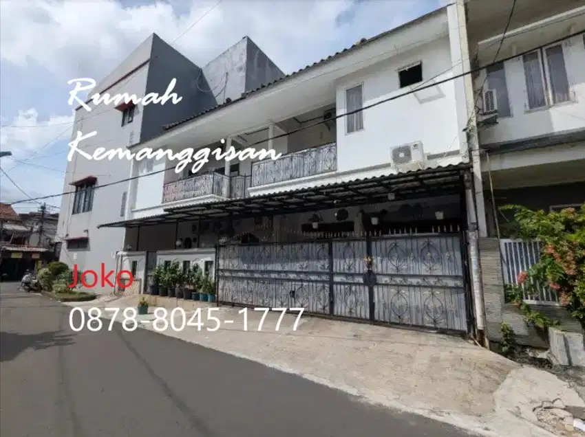 Rumah Bagus 3 Lt di Slipi - Kemanggisan, Palmerah, Jakarta Barat