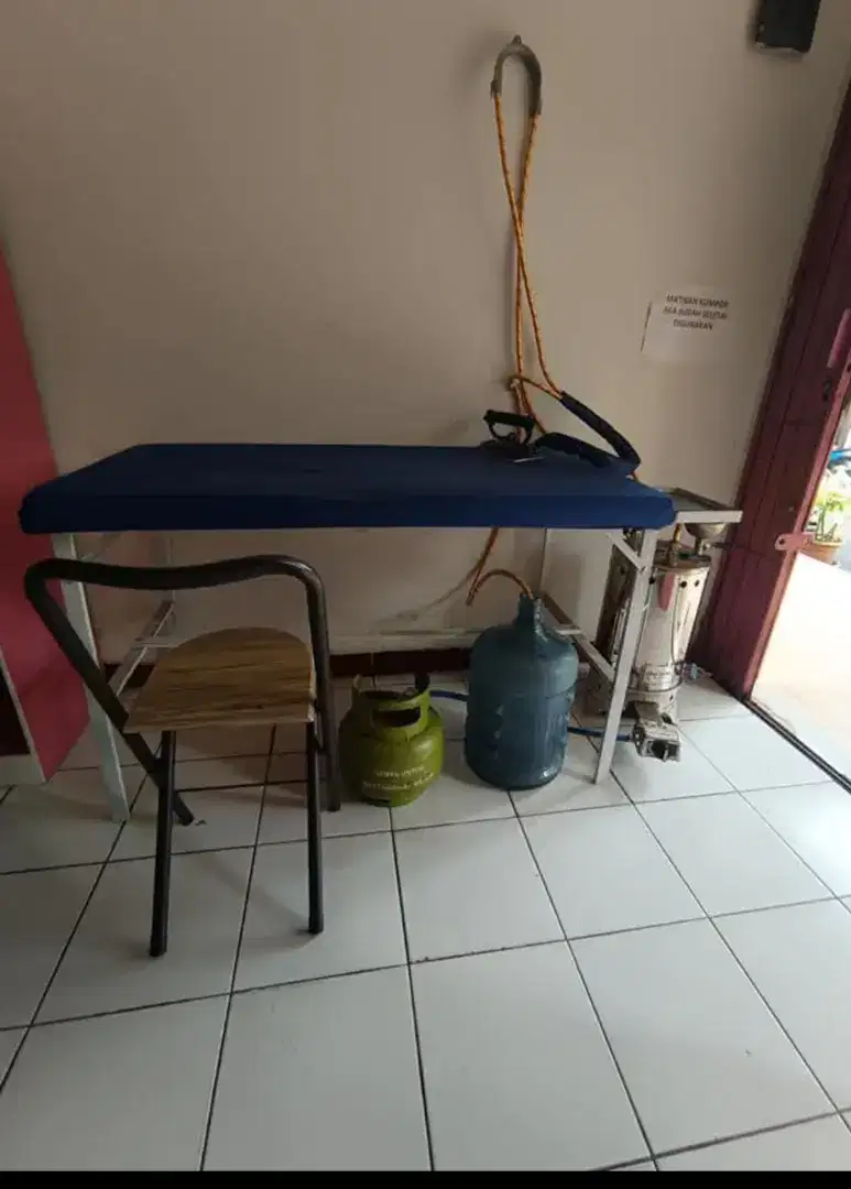 SETRIKA UAP BOILER PEMAKAIAN 6 Bulan merk maomoto 10L