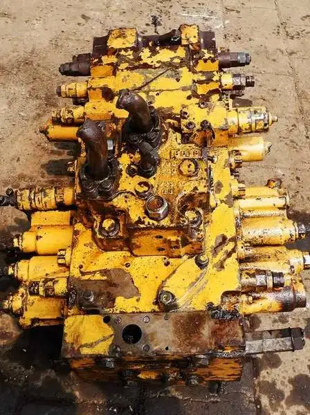 CONTROL VALVE KOMATSU PC300