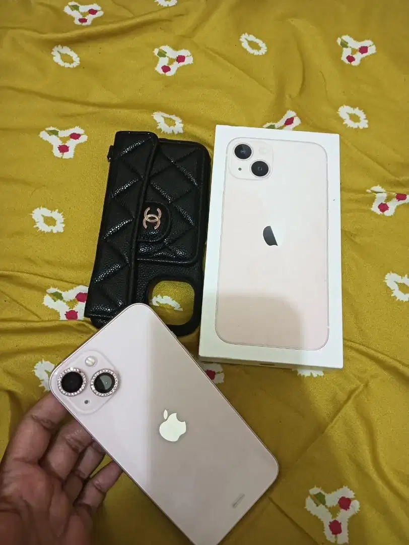 I phone 13 pink 128 muluss