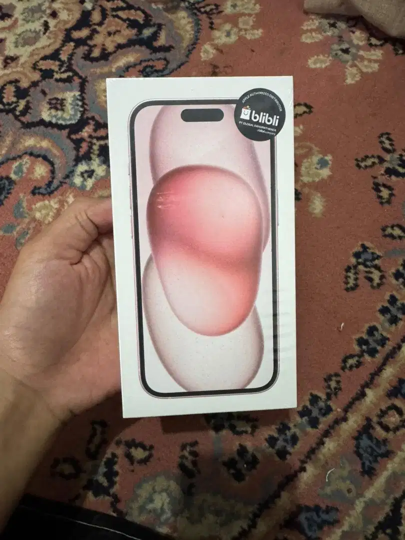 Iphone 15 128gb garansi resmi baru