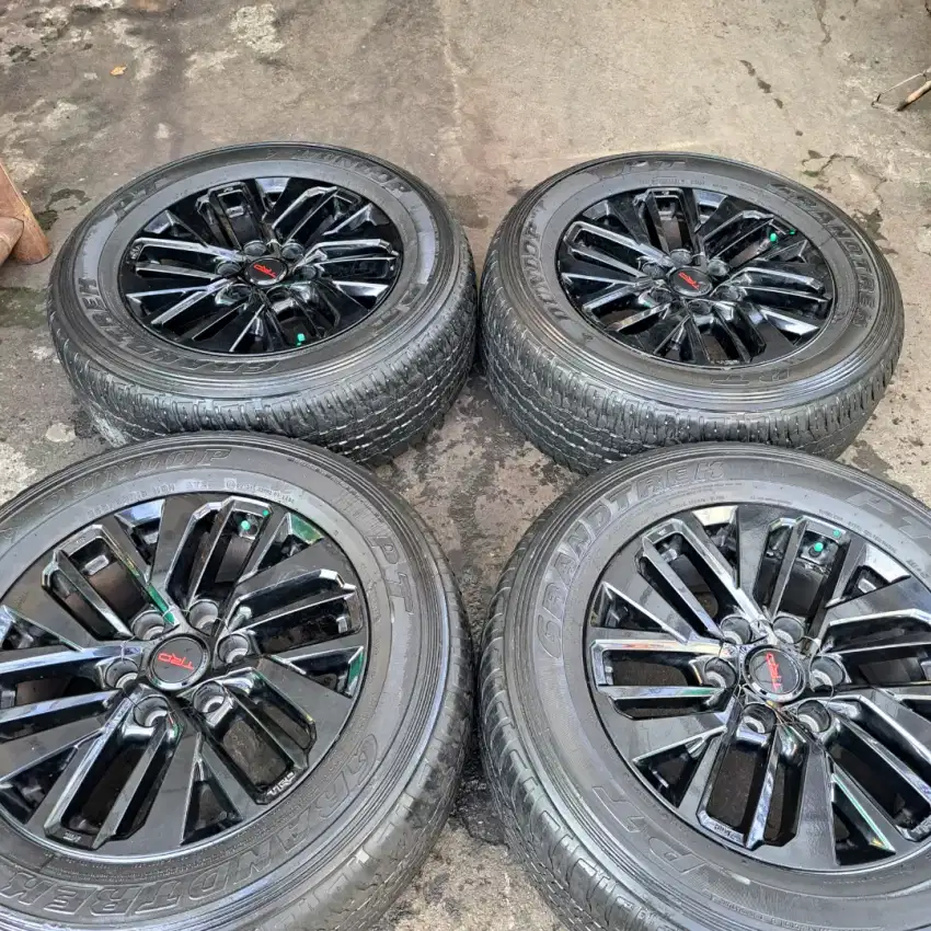 Velg fortuner ring 18 original new fortuner bisa tt
