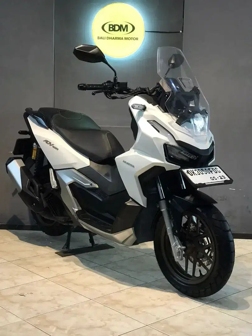 DP 2,5 JT / BUNGA MENURUN 2%/ HONDA ADV 160 ABS TAHUN 2024