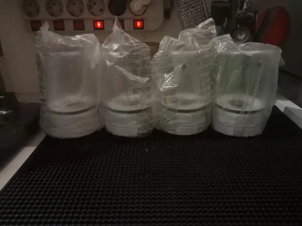 Blender bumbu Philips tipe HR 2115