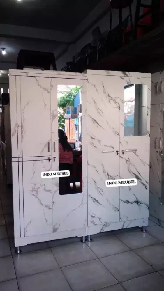 Lemari pakaian kayu 2 pintu + kaki stenlis Model baru