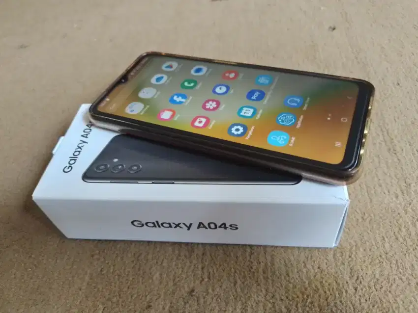 Jual HP Samsung A04S Ram 4/64 gb