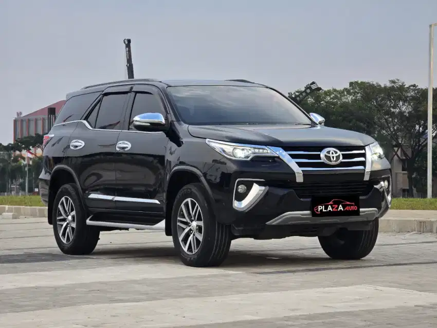 Toyota Fortuner 2017
VRZ 2.4 Matic mobil diesel irit siap pakai