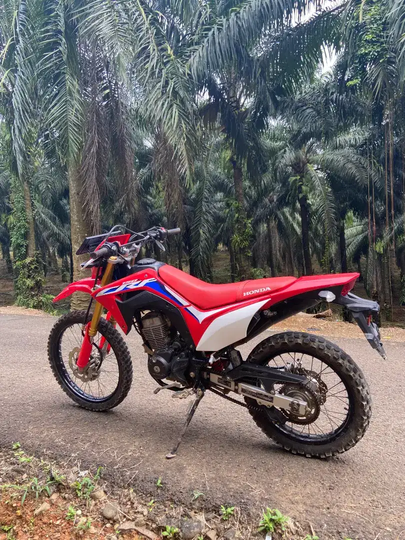 Dijual motor honda CRF 2023 harga 30 juta nego tipis