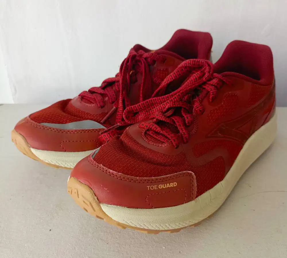 DIJUAL Sepatu Lari Trail Running Shoes ARDILES GERBERA