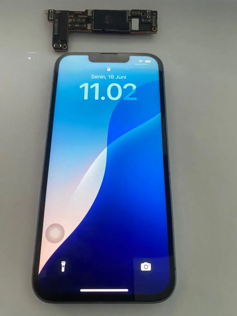 Handphone Iphone 14 128 Swap Mesin