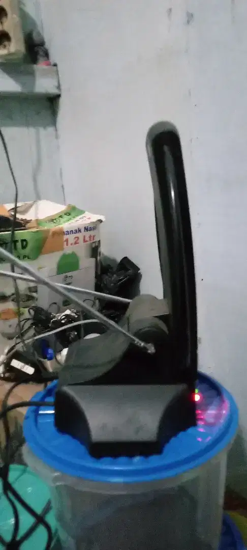 Antena televisi indor
