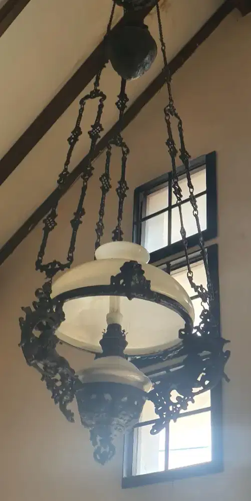 LAMPU KEREK ANTIK JAWA KUNO