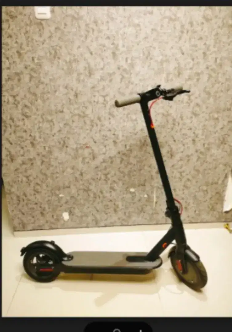 E-scooter 8.5 inch hitam