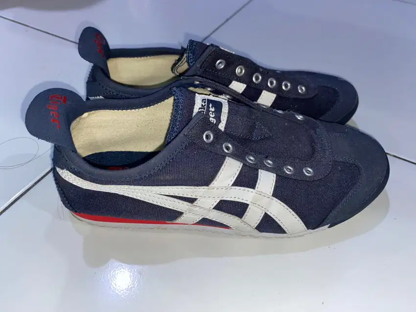 SEPATU ONITSUKA TIGERS UK 39