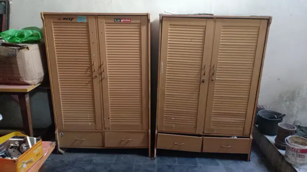 Kami Beli Lemari Bekas Etalase sofa kursi dan barkas lainnya