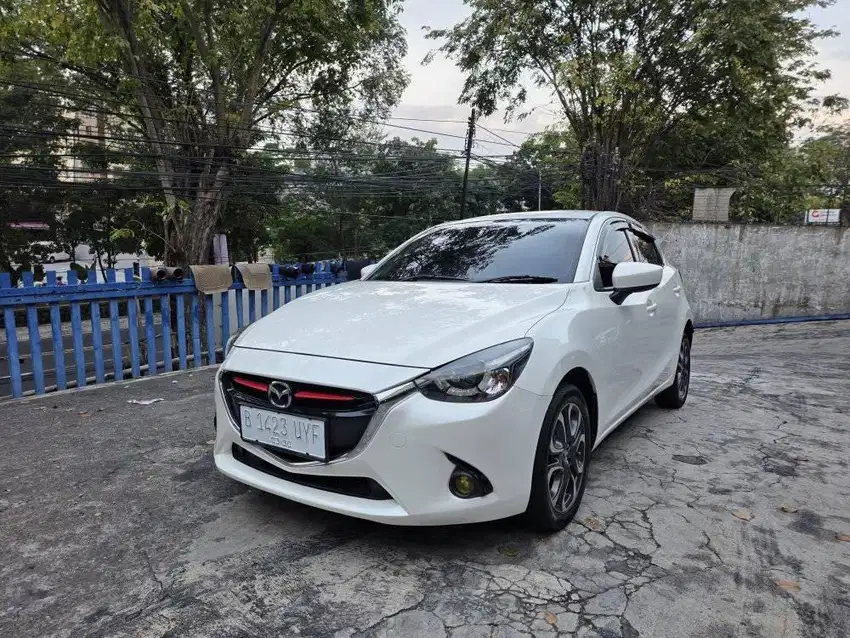 TDP 19JT MAZDA 2 R GT MATIC 2015 brng spt baru masda jass yaris brio