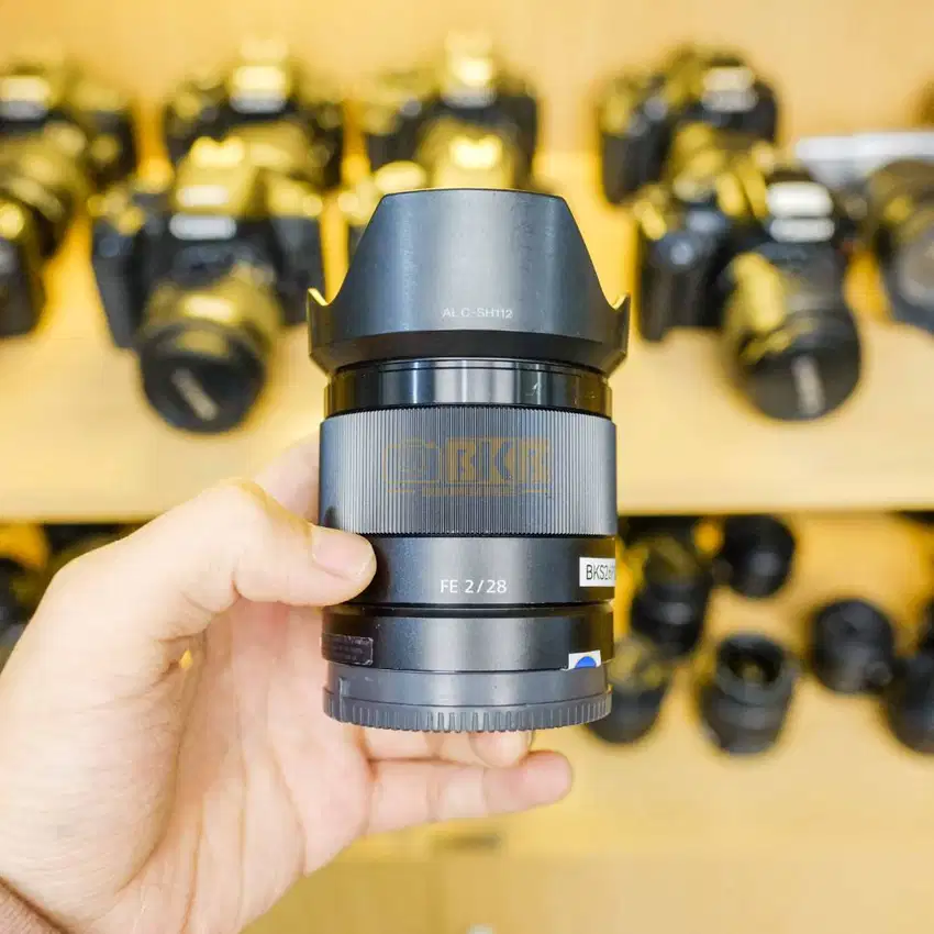 Lensa Sony FE 28mm F2 Fullset