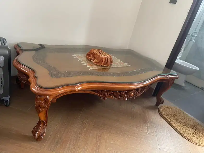 Meja jati ukir mewah murah nego aja