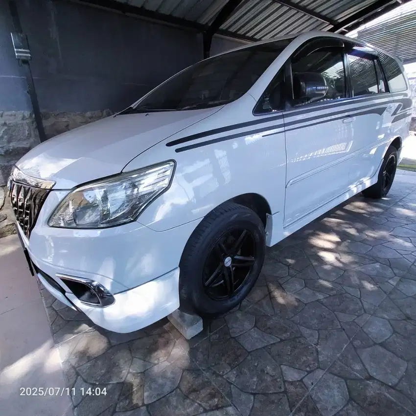 Innova G 2.0 2012