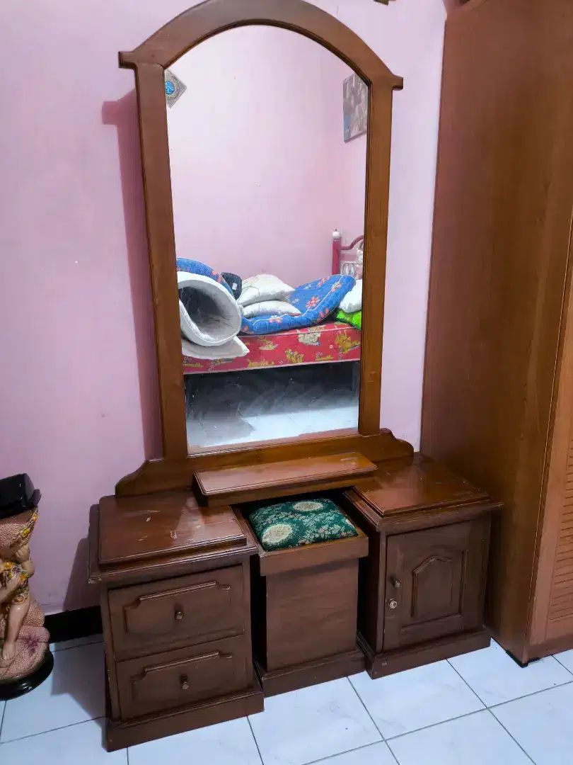 Meja rias + kursi