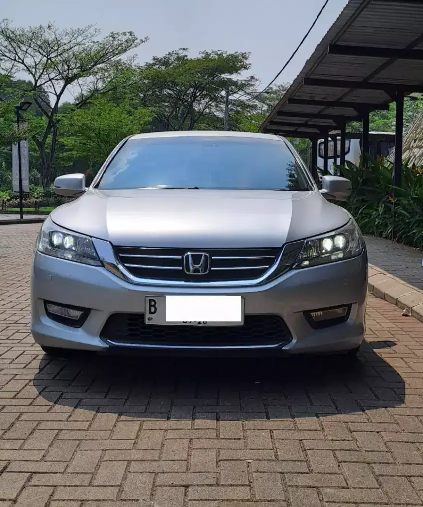 Honda Accord 2.4VTiL 2013
