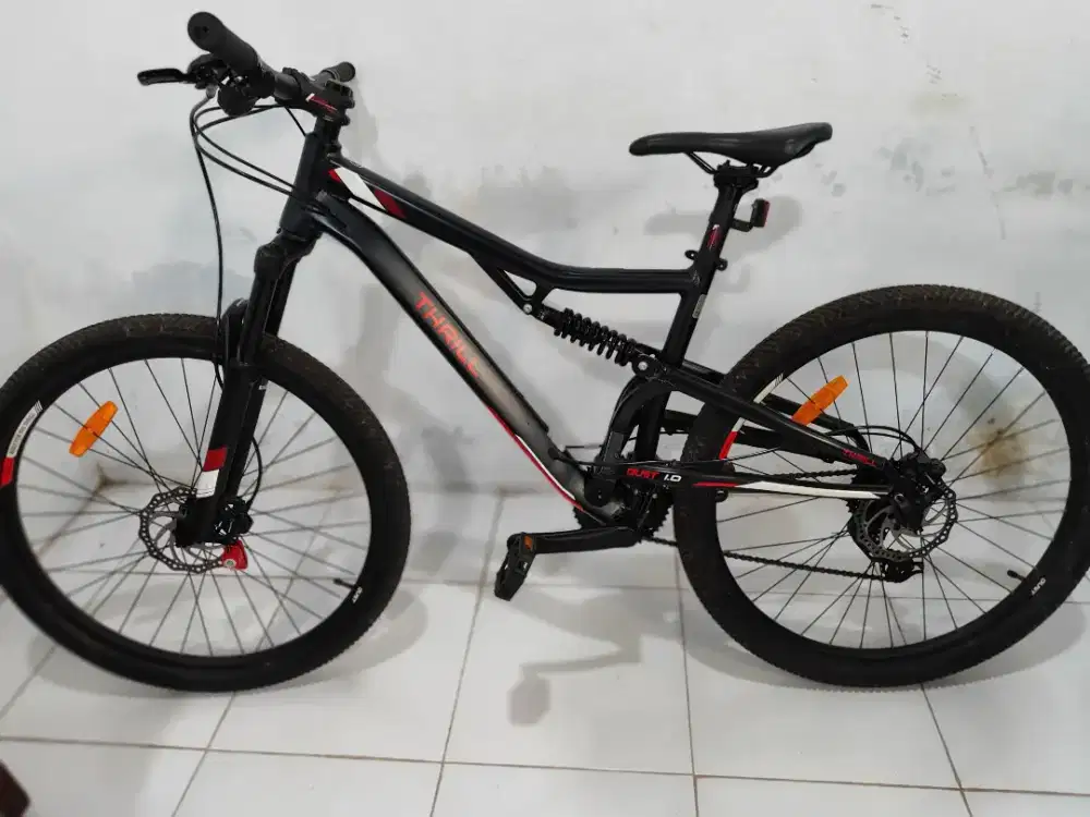 Dijual sepeda thriller oust 1