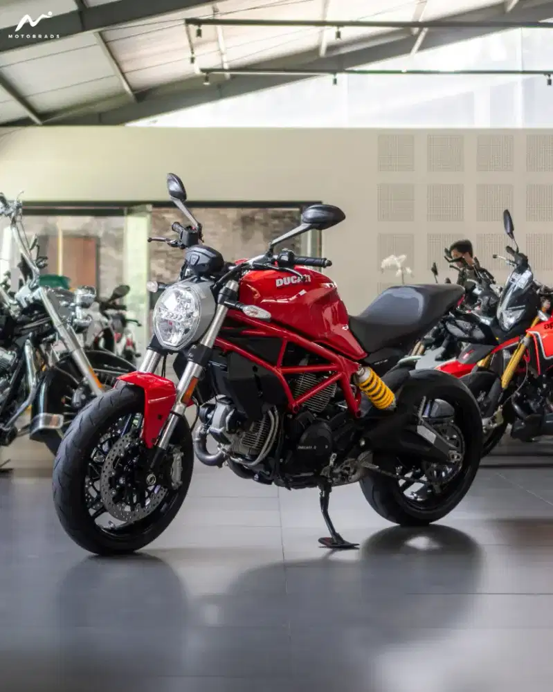 Ducati Monster 797 Red 2017