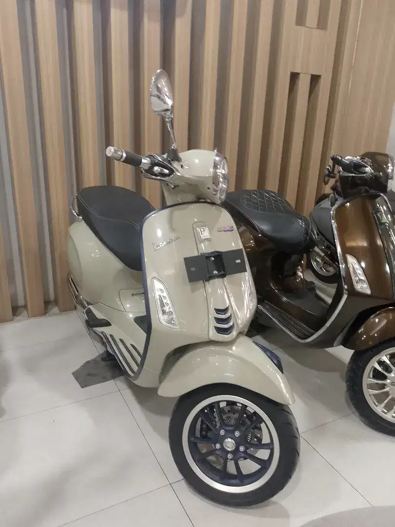 PIAGGIO VESPA PRIMAVERA IGET 2022 PERFECT CONDITION