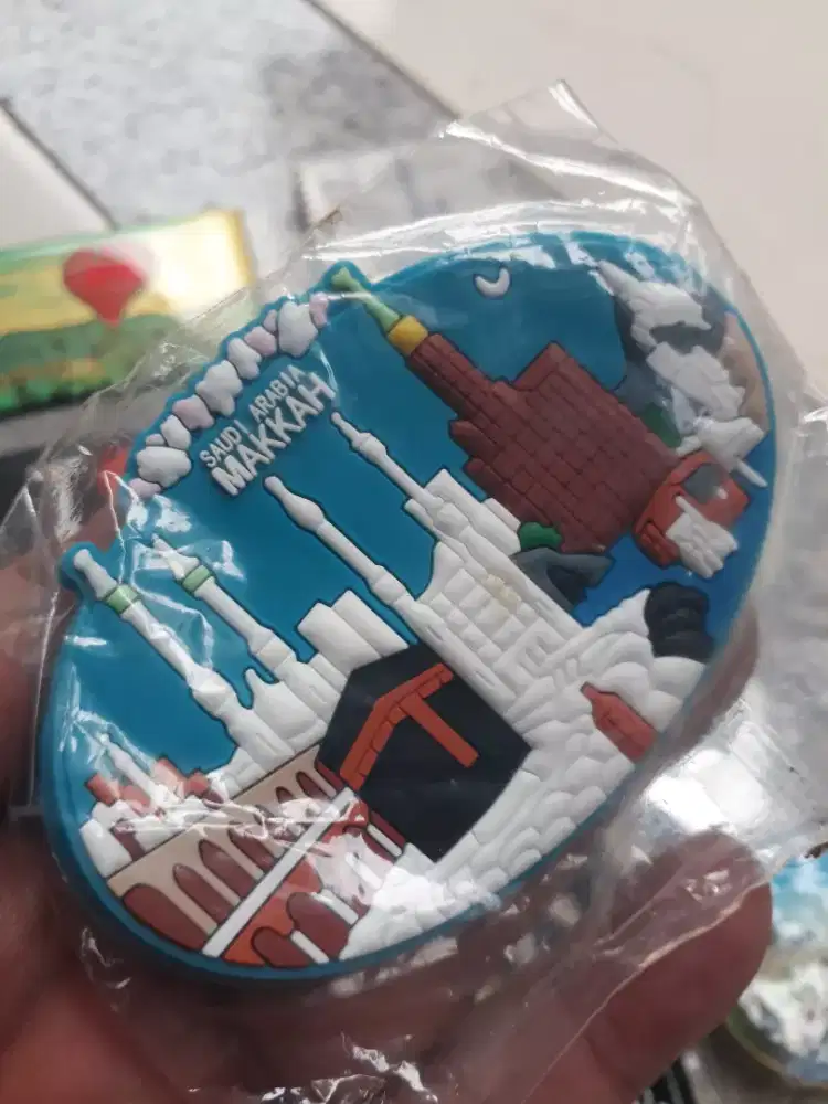 Mainan anak magnet tempelan kulkas mancanegara 10 pcs premium mulus