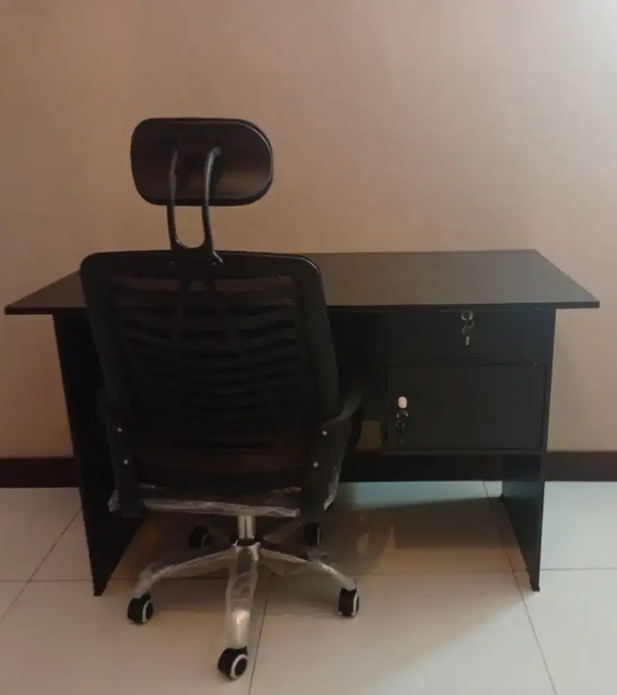 Meja Kerja + Kursi Kerja Sekepala New Free Ongkir Pasang