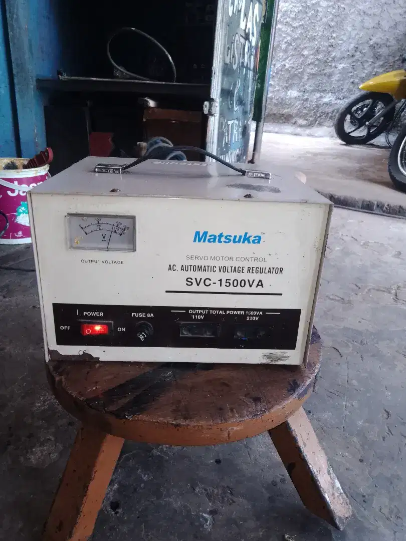 Stabilizer  buat kulkas. Dan flizeer