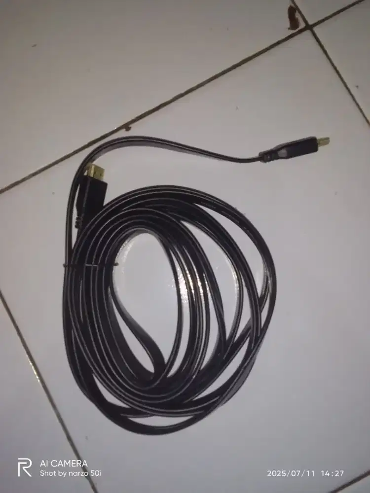Kabel HDMI hitam