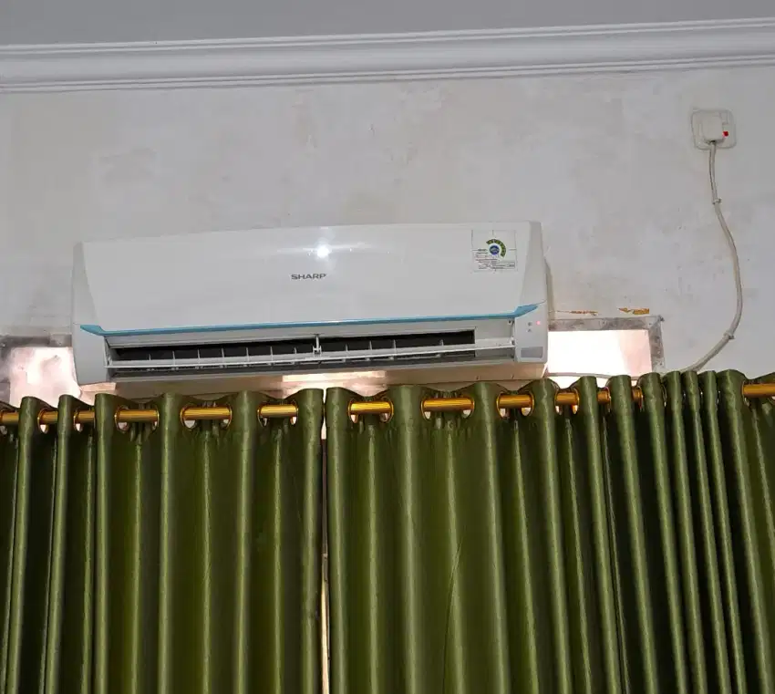 Jual AC 1 PK Sharp Thailand masih sgt bagus seperti baru