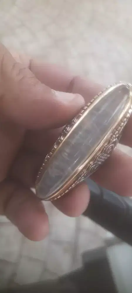 Batu pandan biduri sutra